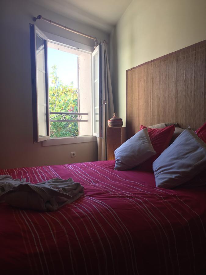 Bed and Breakfast Esprit D'Ailleurs Baillargues Esterno foto